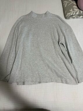 Old Navy Light Gray Mock Neck Long Sleeve Lightweight Sweater
